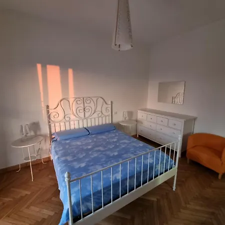 Attico Nel Cuore Di Bed & Breakfast Modena