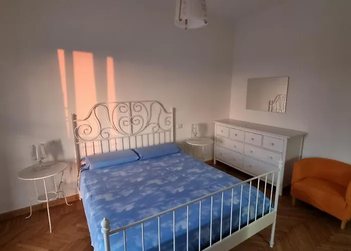 Attico Nel Cuore Di Panzió Modena